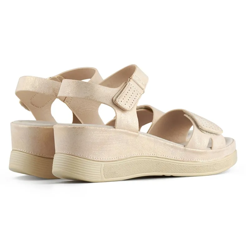 Beige women's sandals with Velcro adjustment