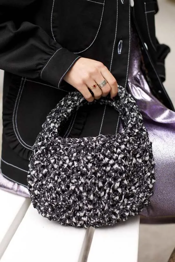 Crochet Bag - Daisy Black/White