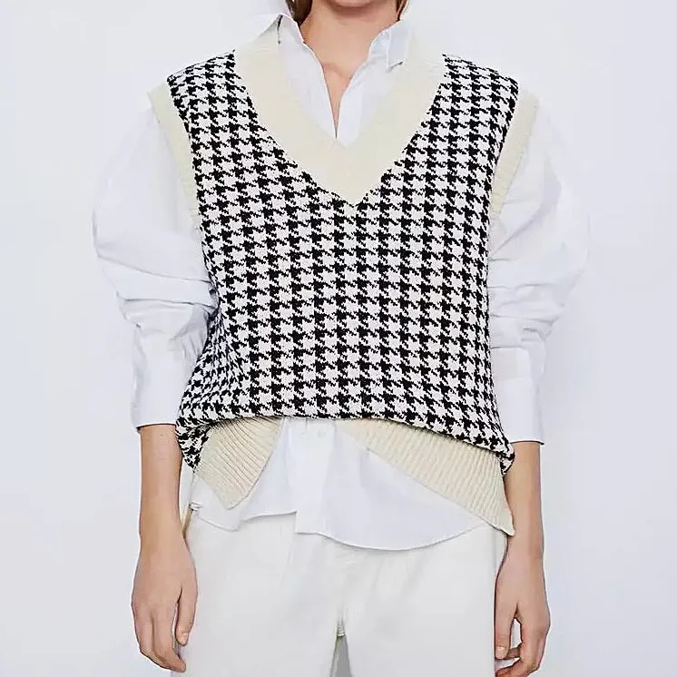 HOUNDSTOOTH KNITTED VEST