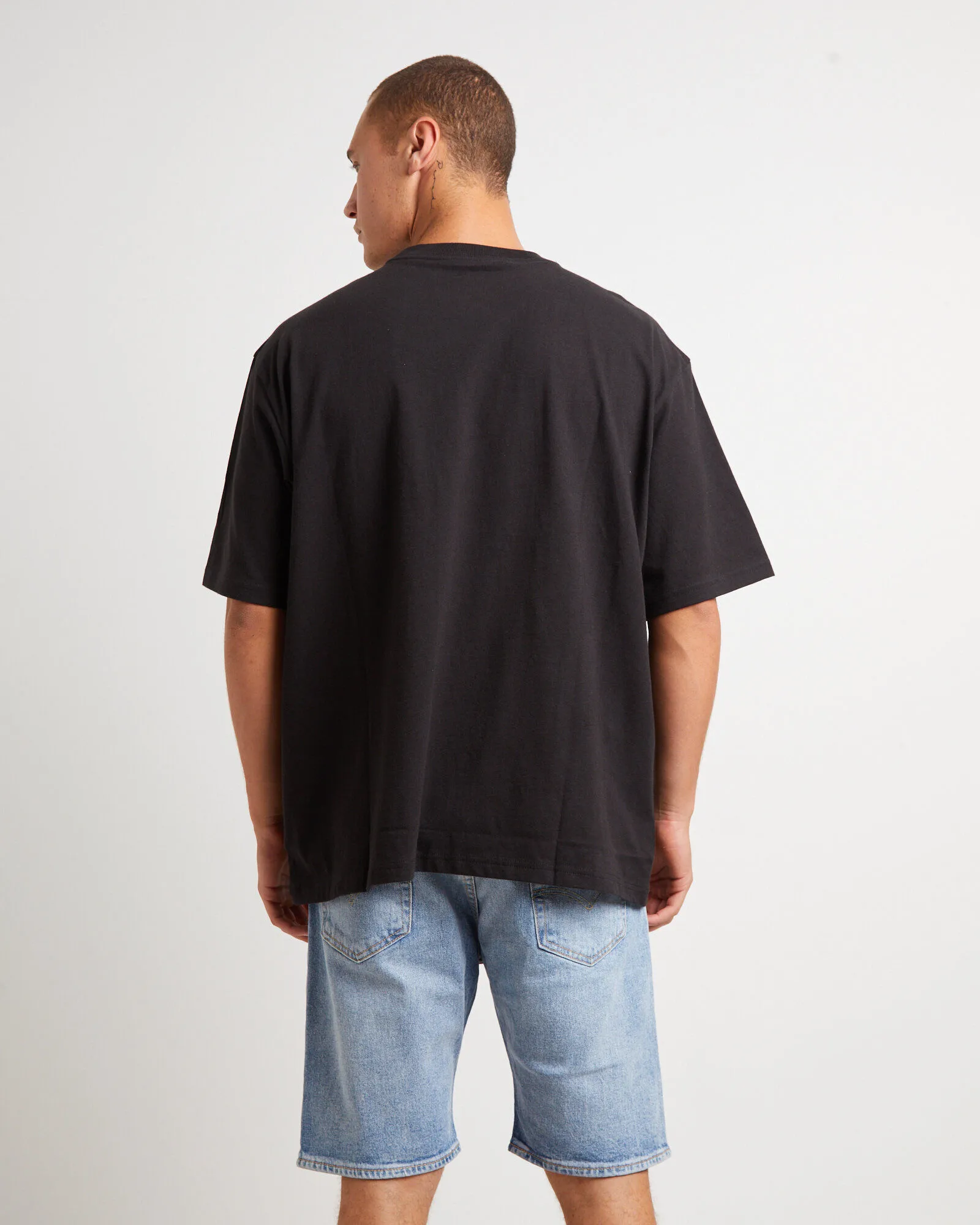 Levis Short Sleeve Workwear T-Shirt in Meteorite Black