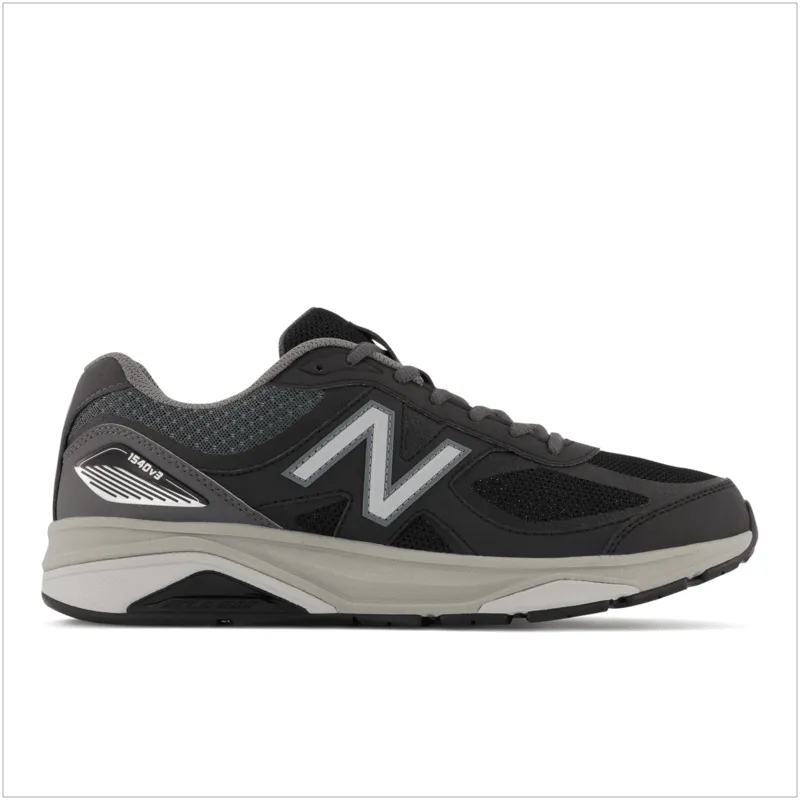 New Balance Men's 1540 V3 Running Shoe - M1540BK3