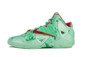 Nike LeBron 11 Christmas