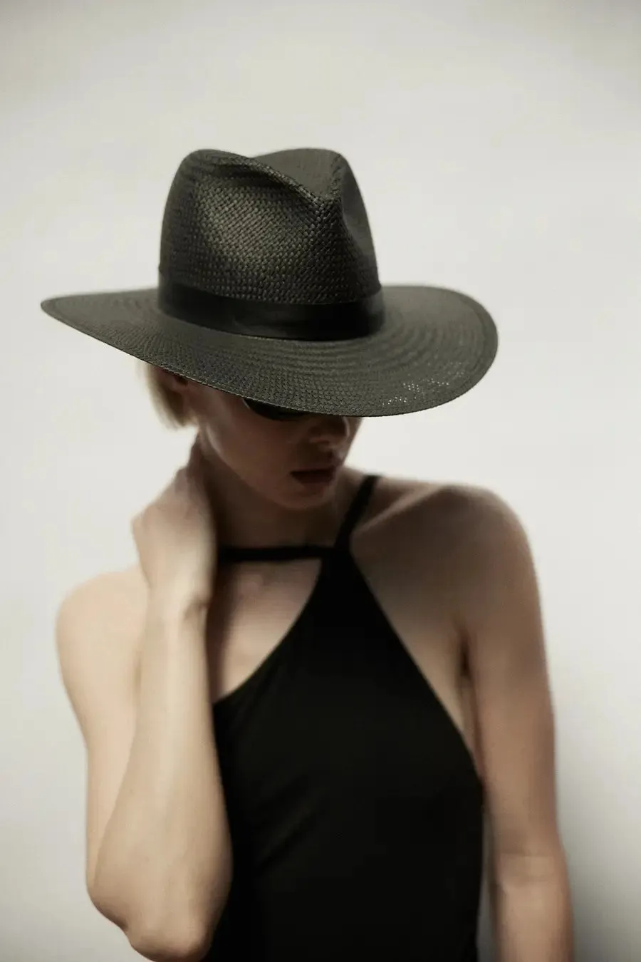 Simone Hat - Black